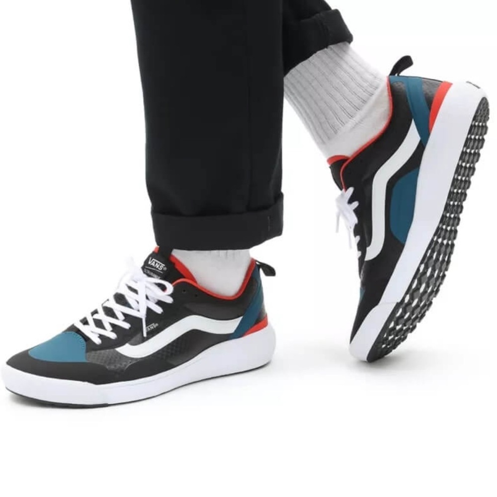 Vans Carbon Ultrarange EXO Sneakers Orange Teal Size men’s size 6.5 womens 8